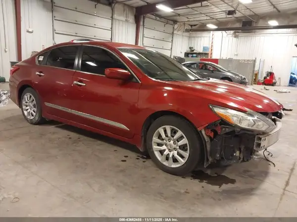 1N4AL3AP4HC124443 2017 NISSAN ALTIMA - Image 1
