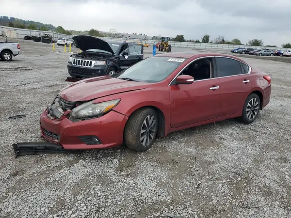 1N4AL3AP4HC127133 2017 NISSAN ALTIMA - Image 1