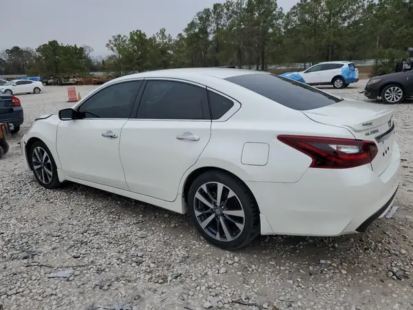 1N4AL3AP4HC128475 2017 NISSAN ALTIMA - Image 2