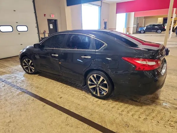 1N4AL3AP4HC128816 2017 NISSAN ALTIMA - Image 2
