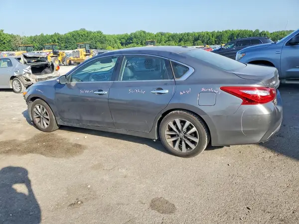 1N4AL3AP4HC130369 2017 NISSAN ALTIMA - Image 2