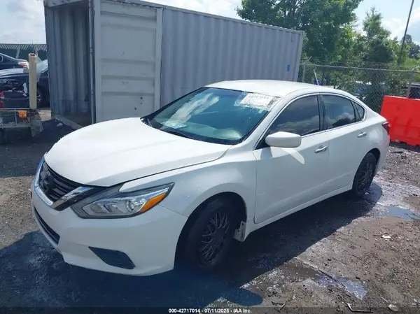 1N4AL3AP4HC130663 2017 NISSAN ALTIMA - Image 2