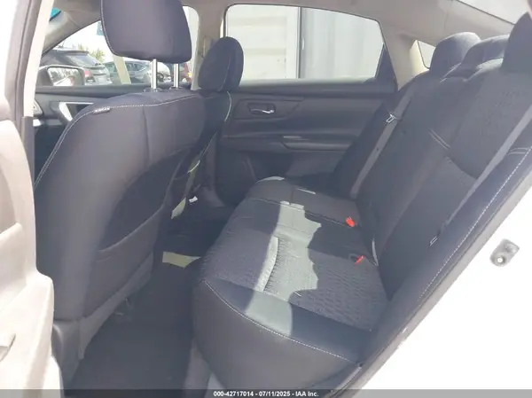 1N4AL3AP4HC130663 2017 NISSAN ALTIMA - Image 8