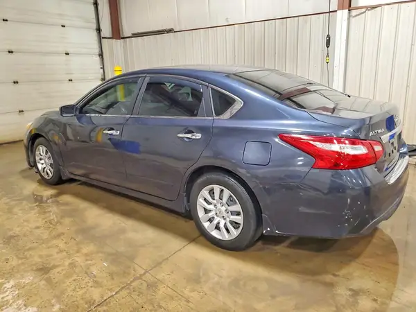 1N4AL3AP4HC130789 2017 NISSAN ALTIMA - Image 2