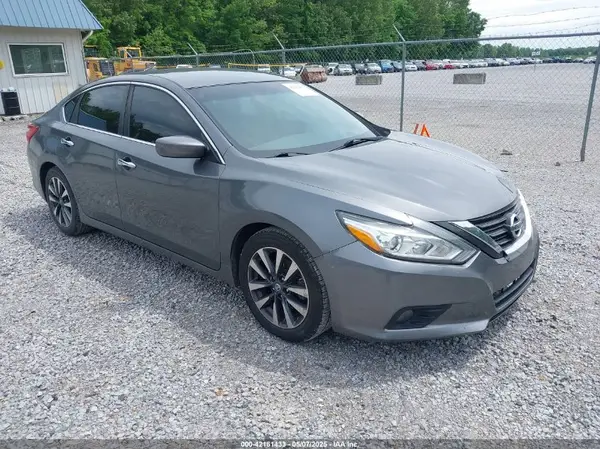 1N4AL3AP4HC133322 2017 NISSAN ALTIMA - Image 1
