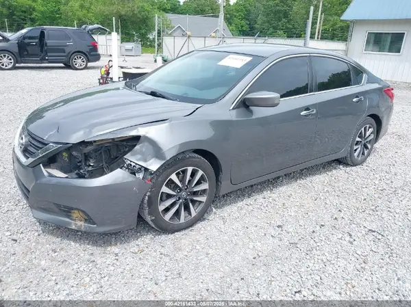 1N4AL3AP4HC133322 2017 NISSAN ALTIMA - Image 2