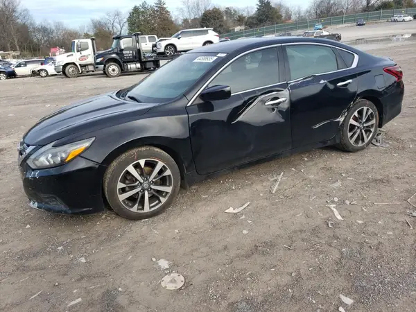 1N4AL3AP4HC135670 2017 NISSAN ALTIMA - Image 1
