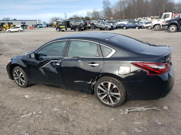 1N4AL3AP4HC135670 2017 NISSAN ALTIMA - Image 2