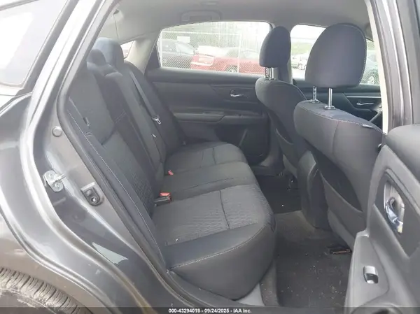 1N4AL3AP4HC136110 2017 NISSAN ALTIMA - Image 8