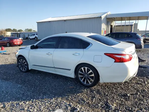 1N4AL3AP4HC137189 2017 NISSAN ALTIMA - Image 2