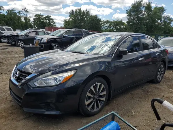1N4AL3AP4HC138410 2017 NISSAN ALTIMA - Image 1