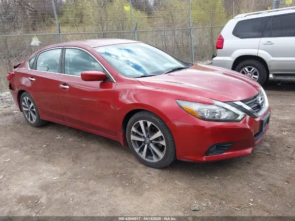 1N4AL3AP4HC139007 2017 NISSAN ALTIMA - Image 1
