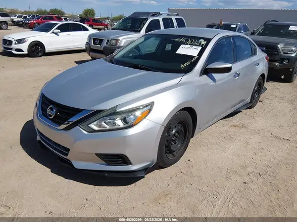 1N4AL3AP4HC140836 2017 NISSAN ALTIMA - Image 2