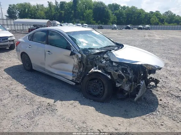 1N4AL3AP4HC143803 2017 NISSAN ALTIMA - Image 1