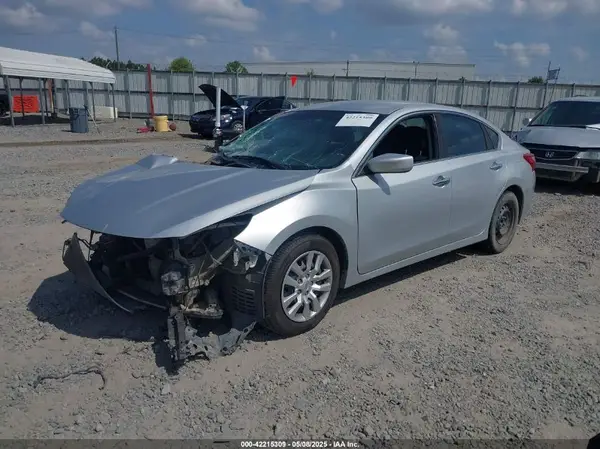 1N4AL3AP4HC143803 2017 NISSAN ALTIMA - Image 2