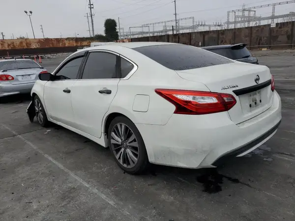 1N4AL3AP4HC144109 2017 NISSAN ALTIMA - Image 2