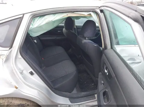 1N4AL3AP4HC144868 2017 NISSAN ALTIMA - Image 8