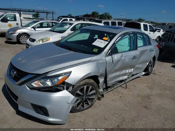 1N4AL3AP4HC147866 2017 NISSAN ALTIMA - Image 2