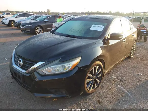 1N4AL3AP4HC150198 2017 NISSAN ALTIMA - Image 2