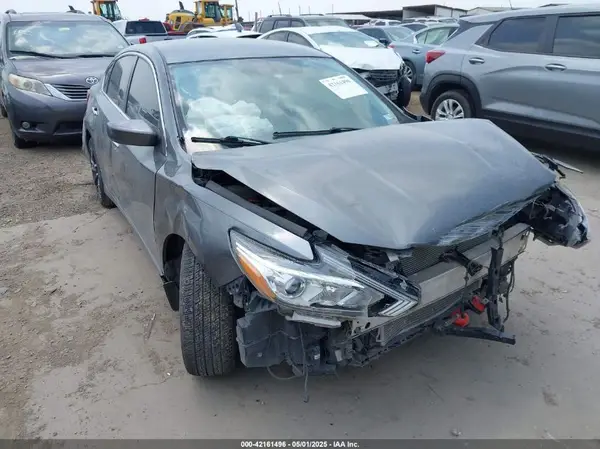 1N4AL3AP4HC150332 2017 NISSAN ALTIMA - Image 1