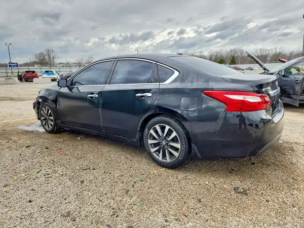 1N4AL3AP4HC152064 2017 NISSAN ALTIMA - Image 2