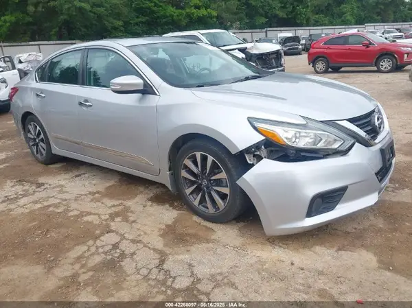 1N4AL3AP4HC155790 2017 NISSAN ALTIMA - Image 1