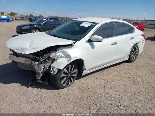 1N4AL3AP4HC156602 2017 NISSAN ALTIMA - Image 2