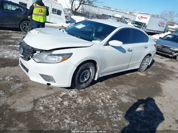 1N4AL3AP4HC156745 2017 NISSAN ALTIMA - Image 2