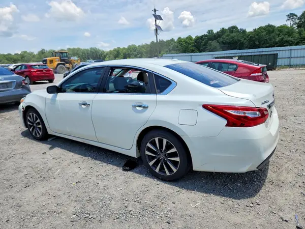 1N4AL3AP4HC157443 2017 NISSAN ALTIMA - Image 2