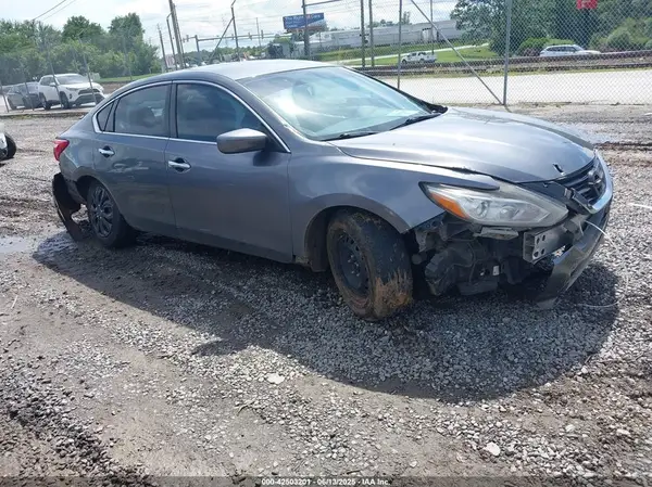 1N4AL3AP4HC159192 2017 NISSAN ALTIMA - Image 1