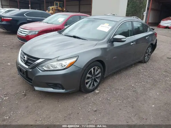 1N4AL3AP4HC159208 2017 NISSAN ALTIMA - Image 2