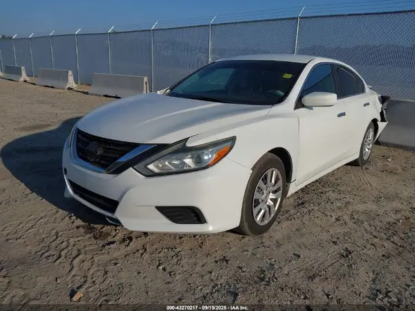 1N4AL3AP4HC159564 2017 NISSAN ALTIMA - Image 2