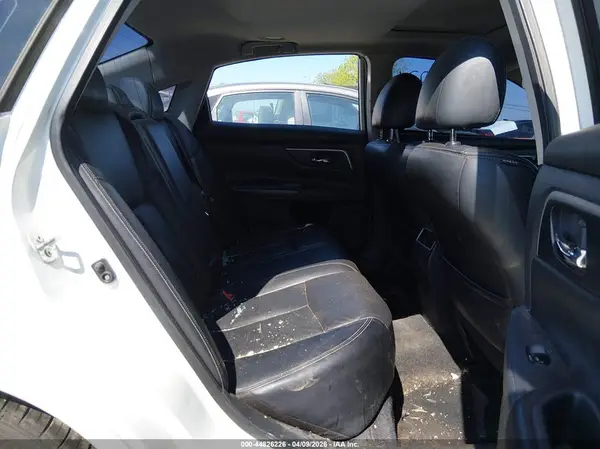 1N4AL3AP4HC162304 2017 NISSAN ALTIMA - Image 8