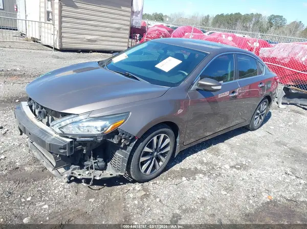 1N4AL3AP4HC163100 2017 NISSAN ALTIMA - Image 2