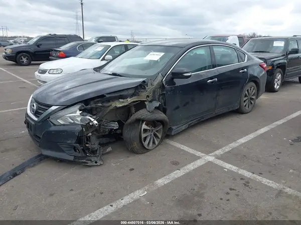 1N4AL3AP4HC164070 2017 NISSAN ALTIMA - Image 2