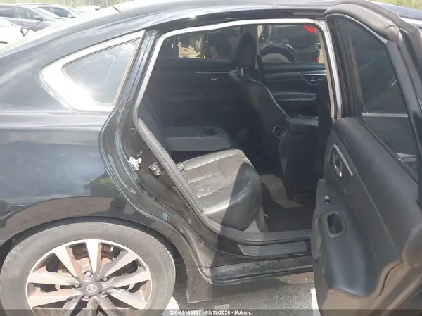 1N4AL3AP4HC164098 2017 NISSAN ALTIMA - Image 8
