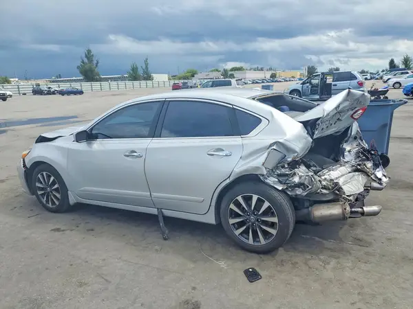 1N4AL3AP4HC167261 2017 NISSAN ALTIMA - Image 2