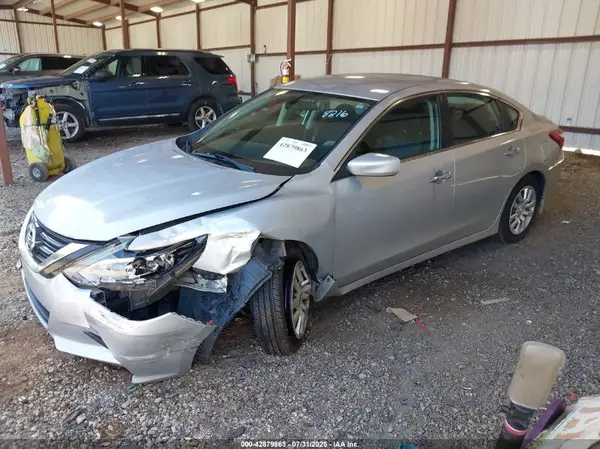 1N4AL3AP4HC168216 2017 NISSAN ALTIMA - Image 2
