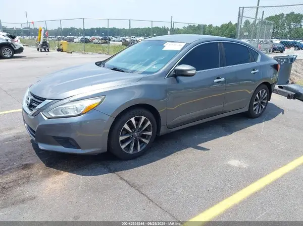 1N4AL3AP4HC168958 2017 NISSAN ALTIMA - Image 2
