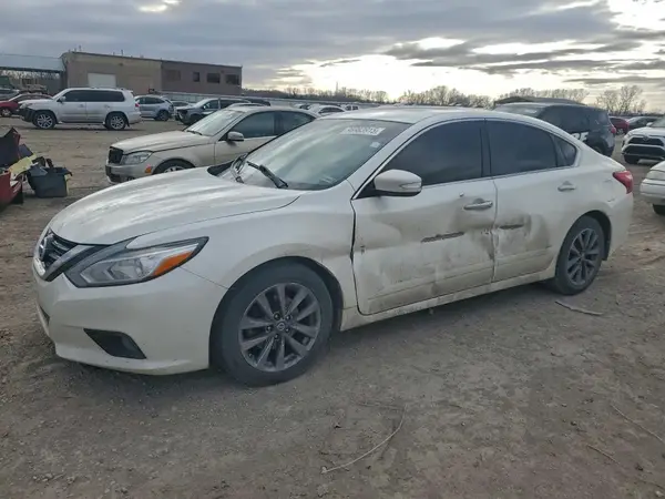1N4AL3AP4HC169186 2017 NISSAN ALTIMA - Image 1