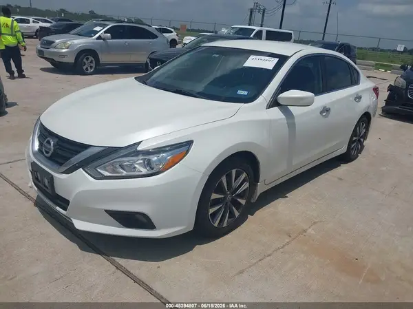 1N4AL3AP4HC169334 2017 NISSAN ALTIMA - Image 2