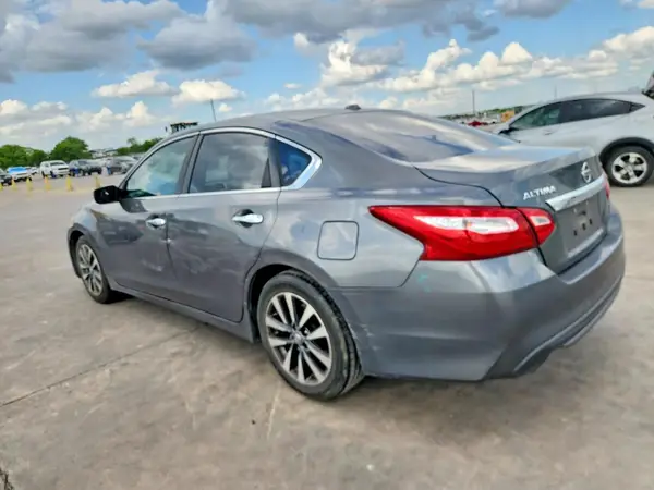 1N4AL3AP4HC169754 2017 NISSAN ALTIMA - Image 2