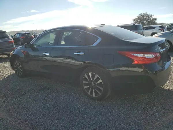 1N4AL3AP4HC170399 2017 NISSAN ALTIMA - Image 2