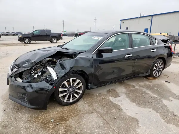 1N4AL3AP4HC171049 2017 NISSAN ALTIMA - Image 1