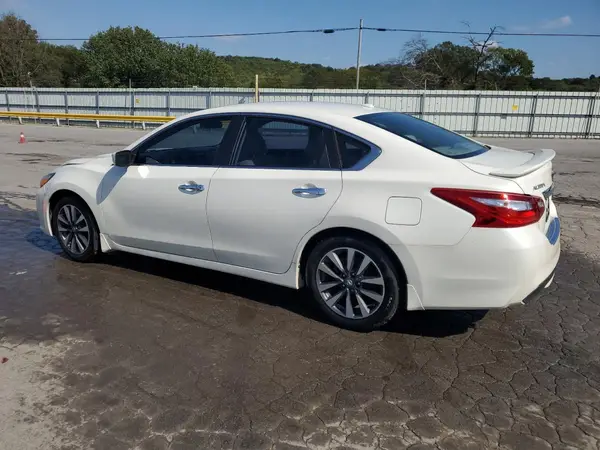1N4AL3AP4HC171486 2017 NISSAN ALTIMA - Image 2