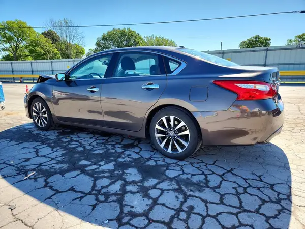 1N4AL3AP4HC171598 2017 NISSAN ALTIMA - Image 2