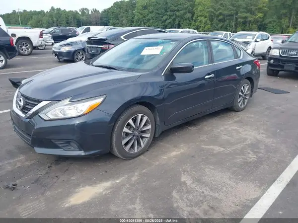 1N4AL3AP4HC173786 2017 NISSAN ALTIMA - Image 2