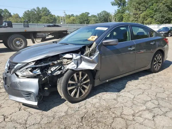 1N4AL3AP4HC174226 2017 NISSAN ALTIMA - Image 1