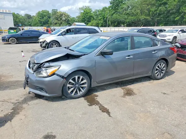 1N4AL3AP4HC175747 2017 NISSAN ALTIMA - Image 1