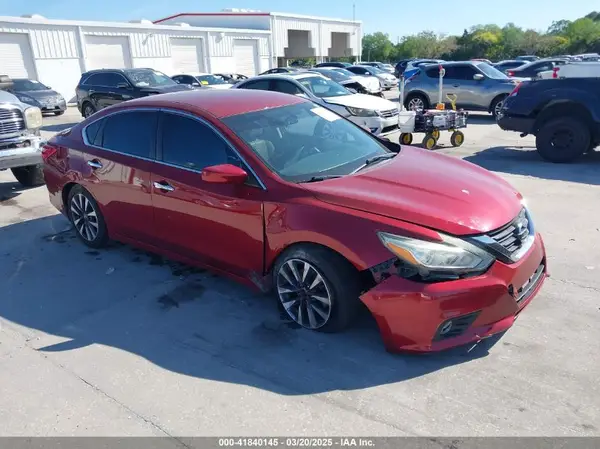 1N4AL3AP4HC179216 2017 NISSAN ALTIMA - Image 1